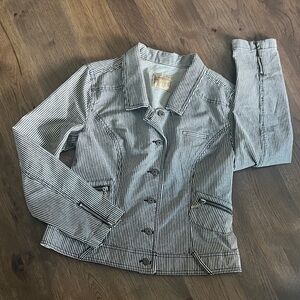 Ruff Hewn Womens Med Striped Jean Jacket